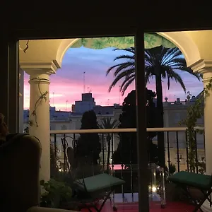 En Plaza Candelaria, Casco Antiguo , Cádiz Spanien