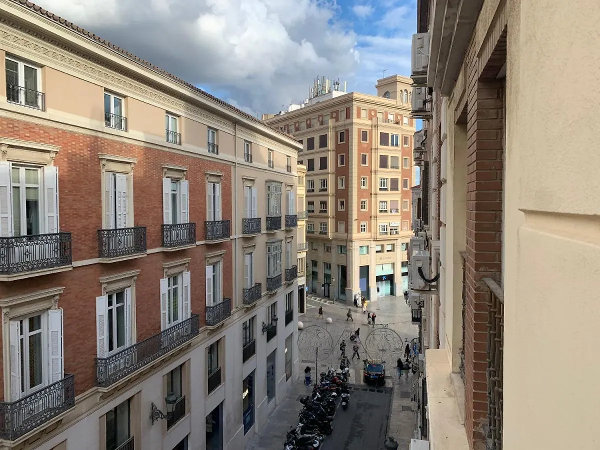 Homely Malaga Larios